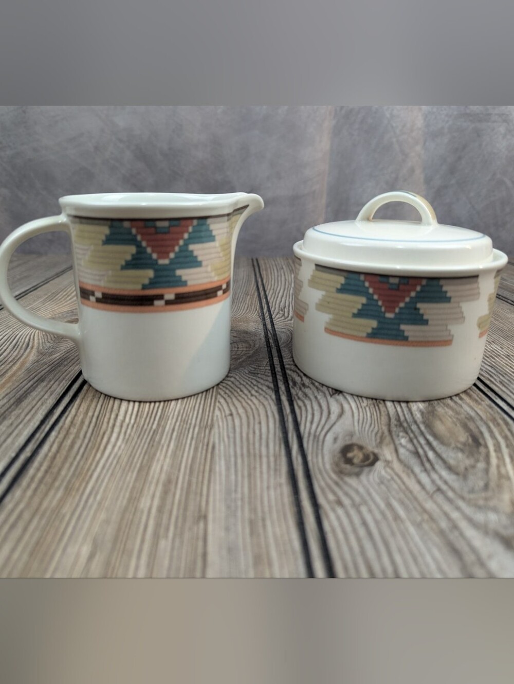 Vintage Mikasa Intaglio Cimarron Creamer & Lidded Sugar Bowl Set CAC09